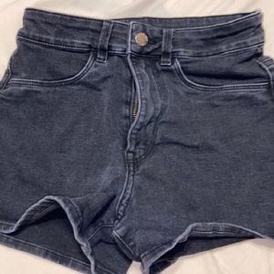 H&M high waisted black shorts